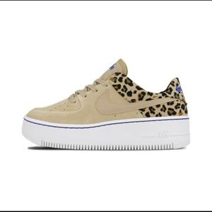 Nike Air Force 1  Sage Low Animal Pack